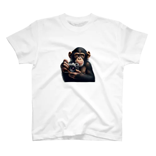 カメラ好きのチンパンジー2 Regular Fit T-Shirt