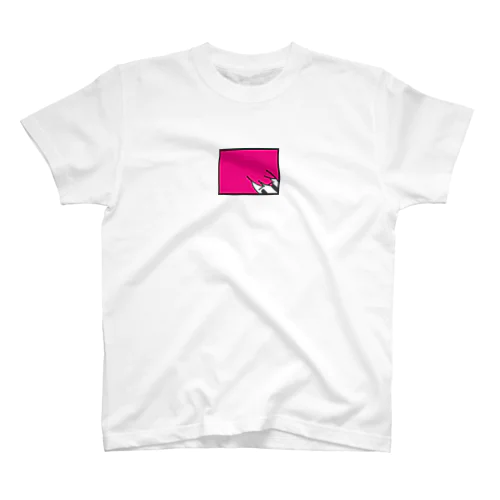 シャイガール・シャイボーイ（ピンク） Regular Fit T-Shirt
