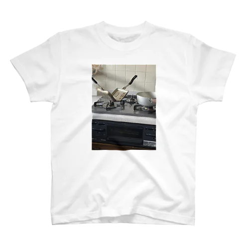 Love your kitchen. Regular Fit T-Shirt