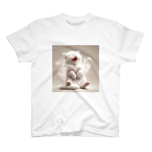 ふわふわホワイトネコ Regular Fit T-Shirt