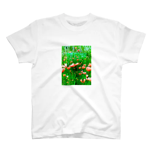  Heart under flowers  名前を知らない花 Regular Fit T-Shirt