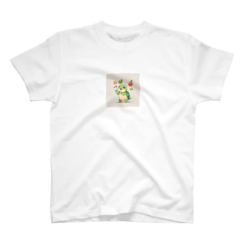 かわいいカメのジャグリングフルーツ Regular Fit T-Shirt