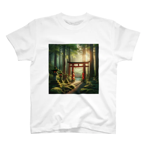 山奥の神社 Regular Fit T-Shirt