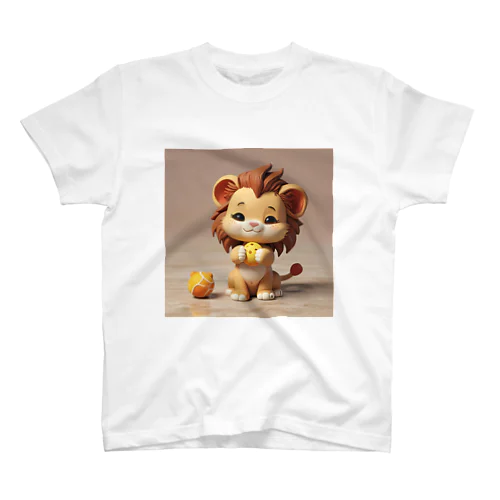 可愛いライオンとおもちゃを使った粘土のモデリング体験 Regular Fit T-Shirt