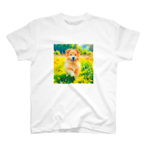 水彩画の犬 花畑のミックス犬のイラスト Regular Fit T-Shirt