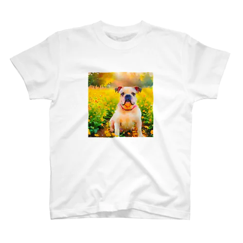 水彩画の犬 花畑のブルドッグのイラスト Regular Fit T-Shirt