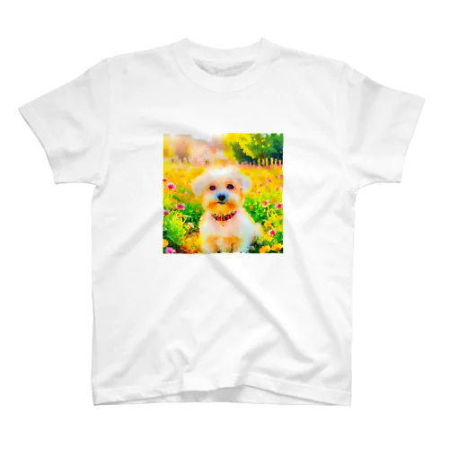 水彩画の犬 花畑のマルチーズのイラスト Regular Fit T-Shirt