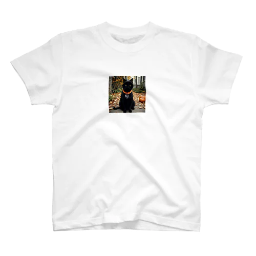 ハロウィン黒猫 Regular Fit T-Shirt