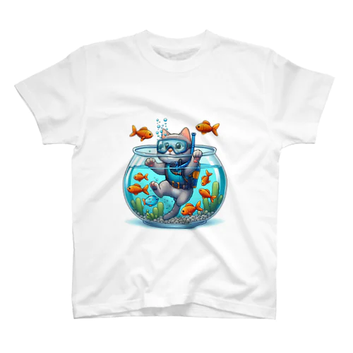 金魚鉢に入るね Regular Fit T-Shirt