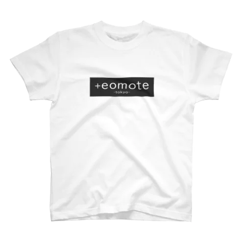 eomoteのシンプルなロゴ（背景文字）が入ったTシャツ（白） スタンダードTシャツ