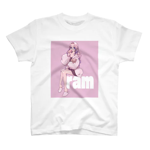 くつろぎram(PINK) Regular Fit T-Shirt