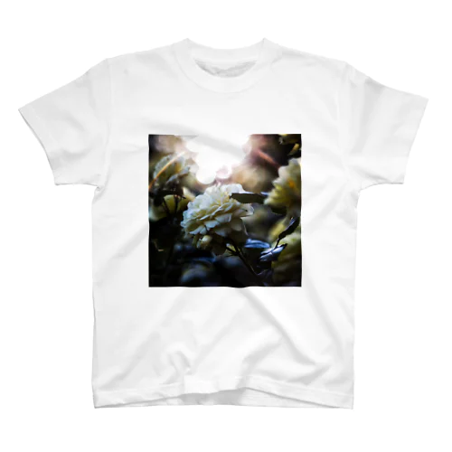 白薔薇 Regular Fit T-Shirt