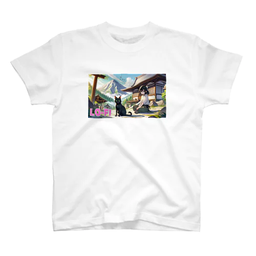時空の旅猫アルトとミアの山間の寺院 Regular Fit T-Shirt