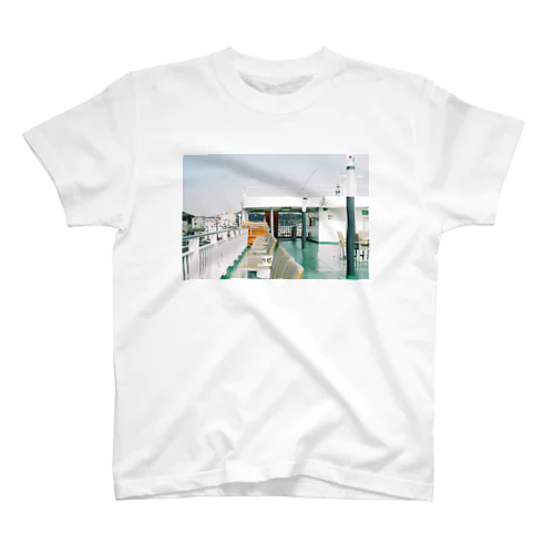 直島までのフェリー Regular Fit T-Shirt