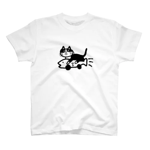 走り屋ねこ Regular Fit T-Shirt