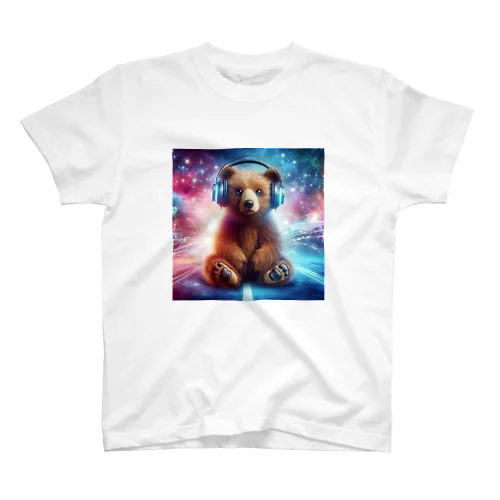 Baby Bear listening to music スタンダードTシャツ