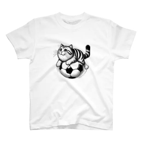 まる猫サッカーボール乗り Regular Fit T-Shirt