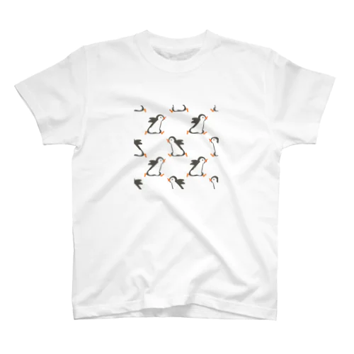 走るペンギン、白 Regular Fit T-Shirt
