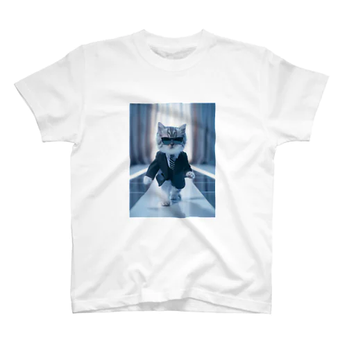 kitten_struts 23 Regular Fit T-Shirt