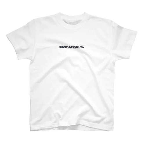 WORKS ロゴ Regular Fit T-Shirt