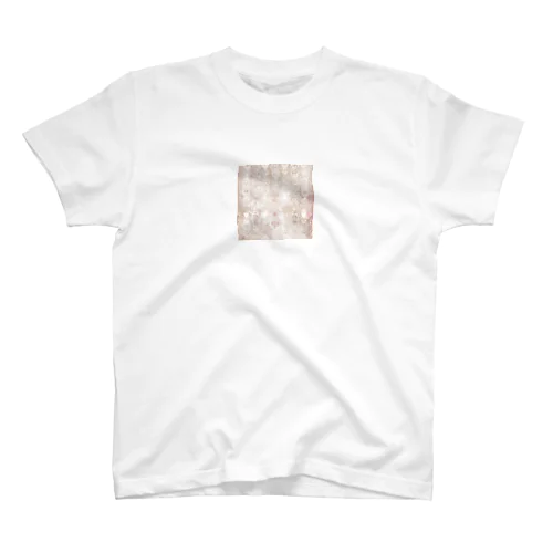 紋章　ベージュ　綺麗 Regular Fit T-Shirt