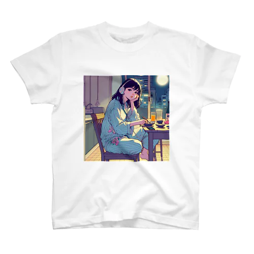 深夜のひととき Regular Fit T-Shirt