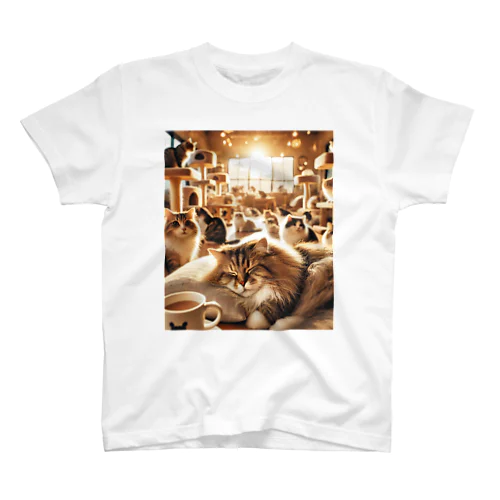 猫カフェシリーズ Regular Fit T-Shirt