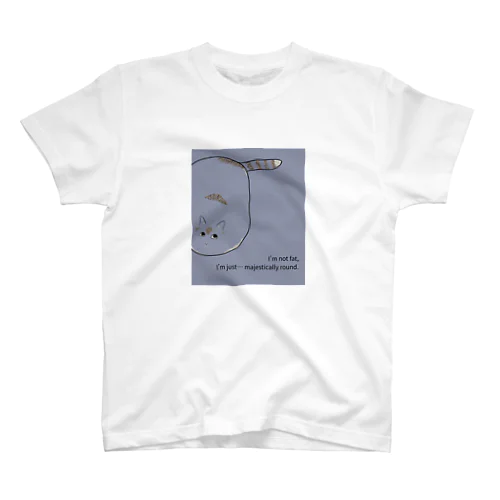 太ってるんじゃない完璧に丸いだけ ツンデレ猫のつぶやき Regular Fit T-Shirt