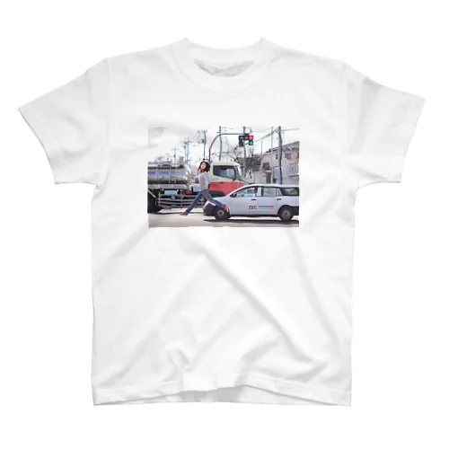 『本日の浮遊』Today's Levitation 01/03/2011 Regular Fit T-Shirt