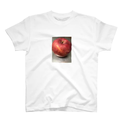 生リンゴケース Regular Fit T-Shirt