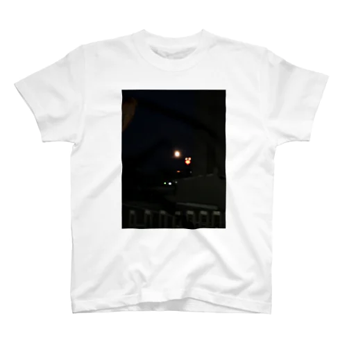 夜景A Regular Fit T-Shirt