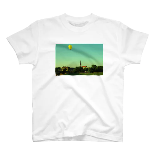 ドレスデンの田園風景 Regular Fit T-Shirt