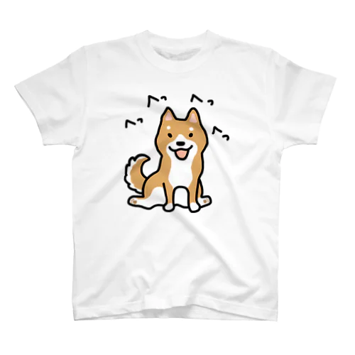 柴犬横座り Regular Fit T-Shirt