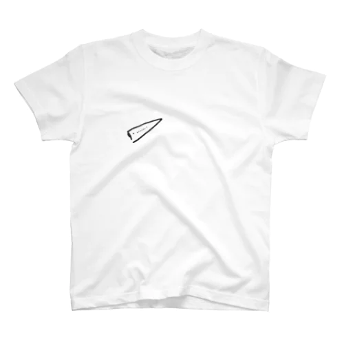 何かに噛みついているヤツメウナギ Regular Fit T-Shirt