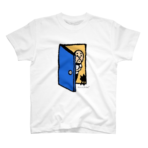 扉からひょっこりさん Regular Fit T-Shirt