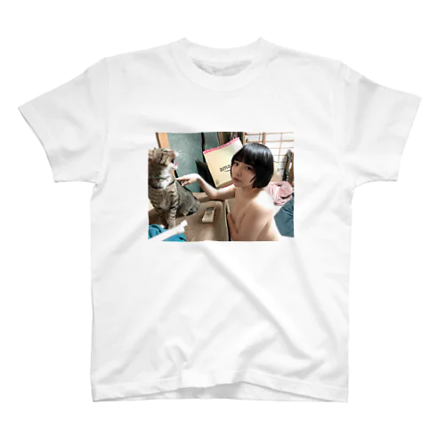 ねこ Regular Fit T-Shirt
