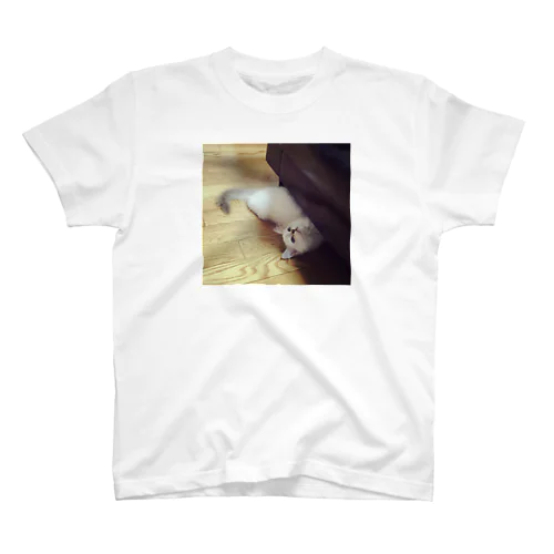 ちらり猫 Regular Fit T-Shirt