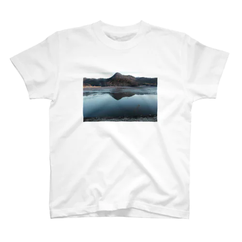 山と池 スタンダードTシャツ