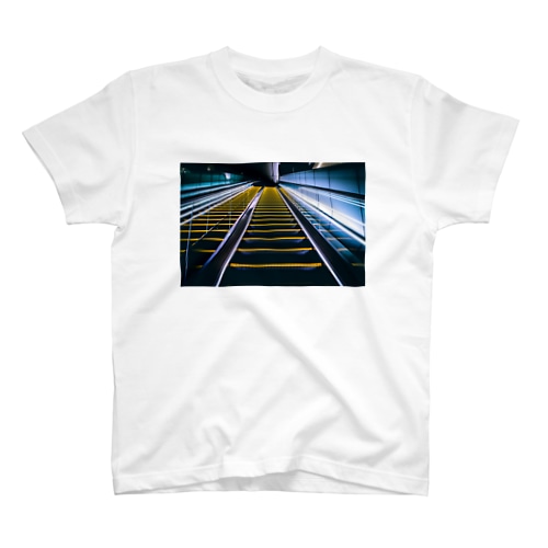 エスカレーター Regular Fit T-Shirt
