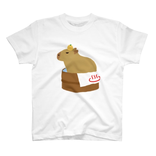 桶風呂に入ったカピバラ Regular Fit T-Shirt