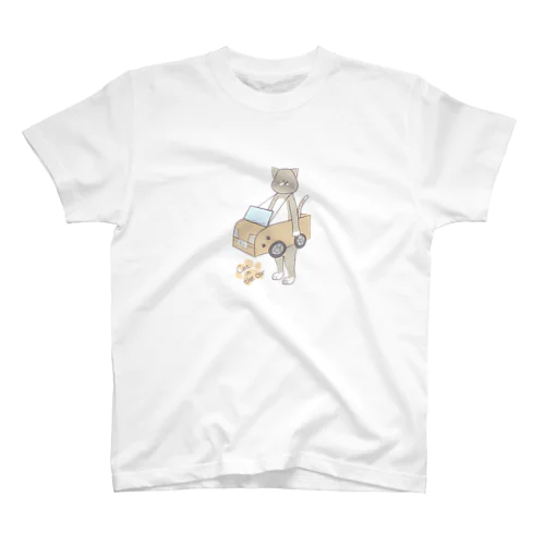 Cat in the car Regular Fit T-Shirt