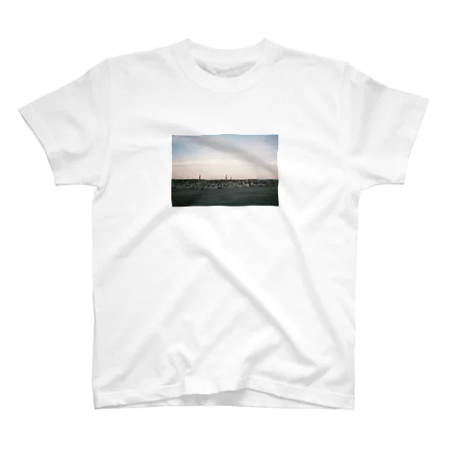 海辺を走る スタンダードTシャツ