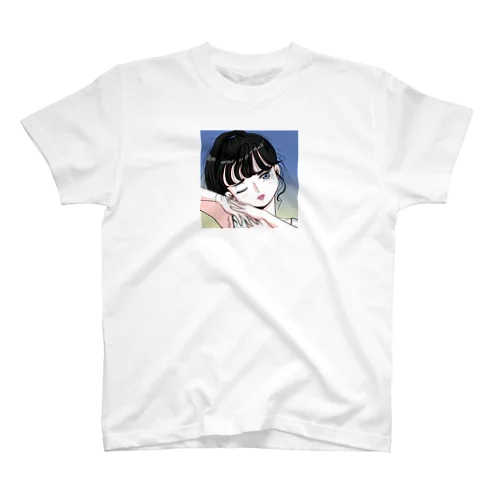 泣きぼくろの彼女 Regular Fit T-Shirt