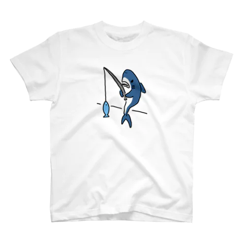 釣りをするサメ 티셔츠