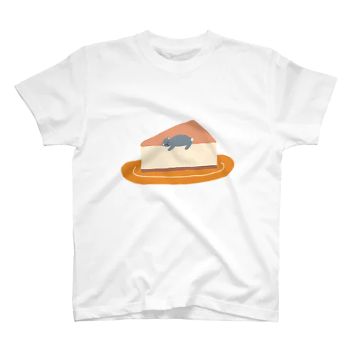 チーズケーキでだらだらするコアラ スタンダードTシャツ