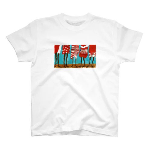 ZOOM OUT Regular Fit T-Shirt