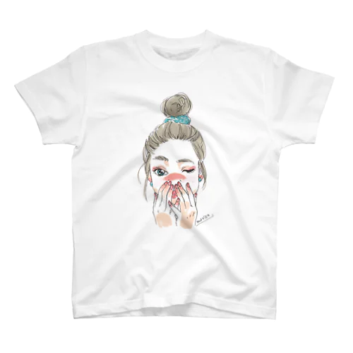 Girlish / フロントプリントTシャツ Regular Fit T-Shirt