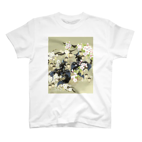 梅花桜花黒狐 Regular Fit T-Shirt