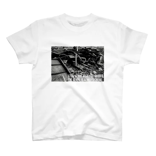 The Angel is always there ~ Beyond the rubble スタンダードTシャツ