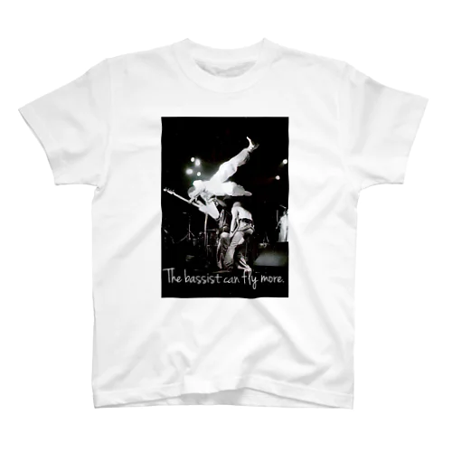 The bassist can fly more. Tシャツ 티셔츠